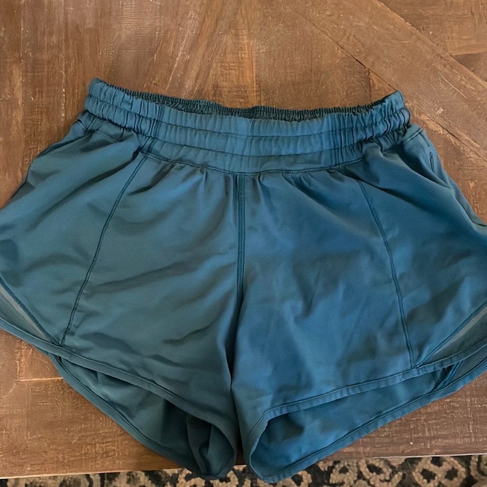 Lululemon blue hotty hot short!